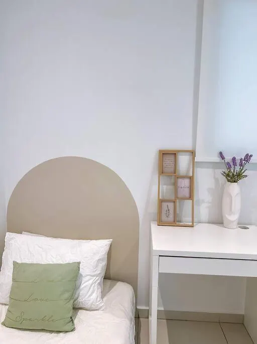 Kenwingston Skyloft Apartment Doorsteps To Brt Subang Usj Subang Jaya 0*,  Malaysia