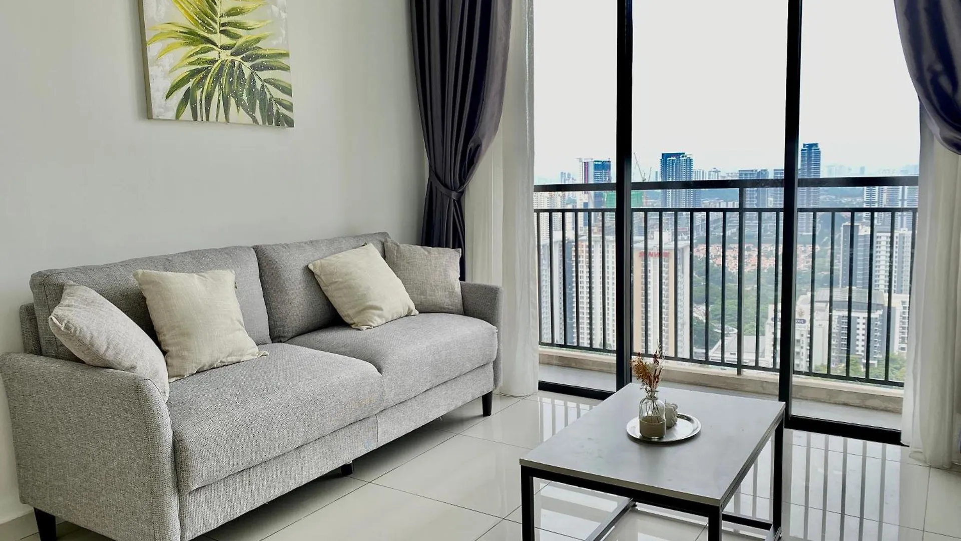 Kenwingston Skyloft Apartment Doorsteps To Brt Subang Usj Subang Jaya Malaysia