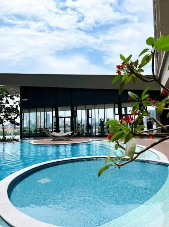 Kenwingston Skyloft Apartment Doorsteps To Brt Subang Usj Subang Jaya