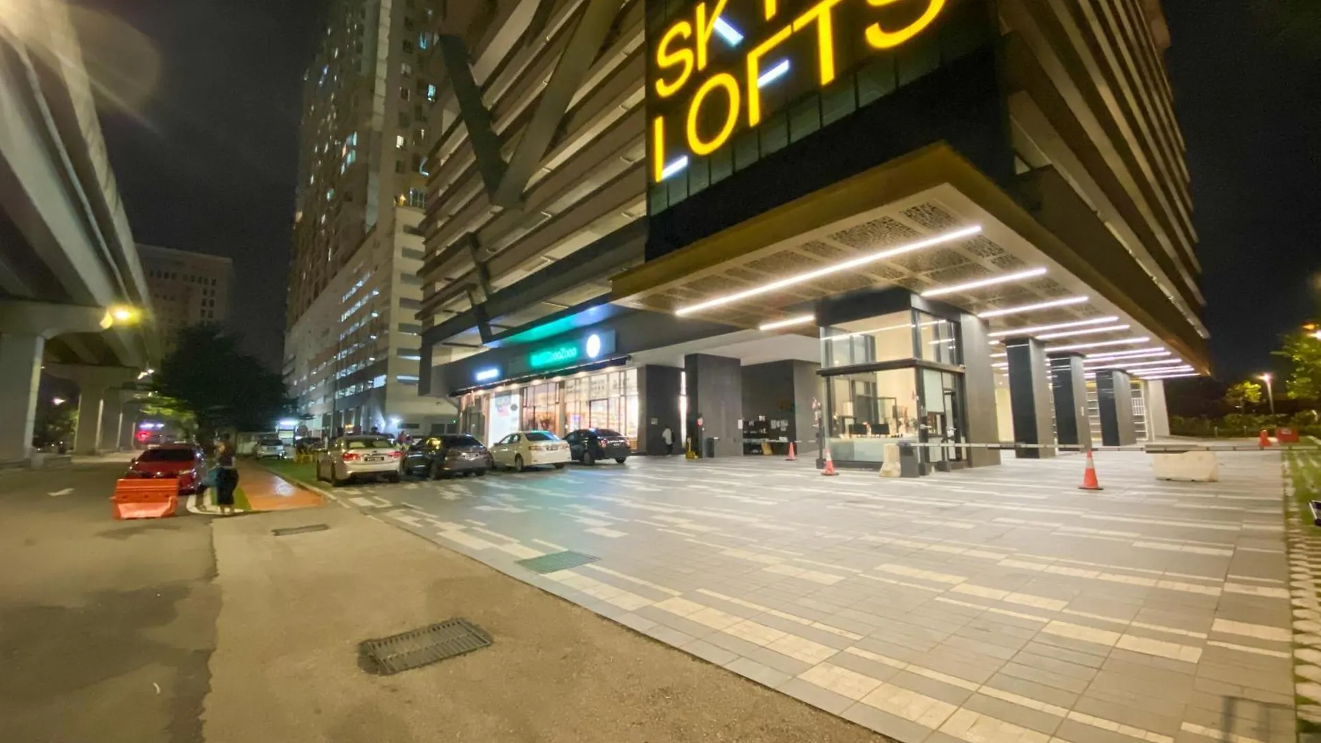 Kenwingston Skyloft Apartment Doorsteps To Brt Subang Usj Subang Jaya Malaysia